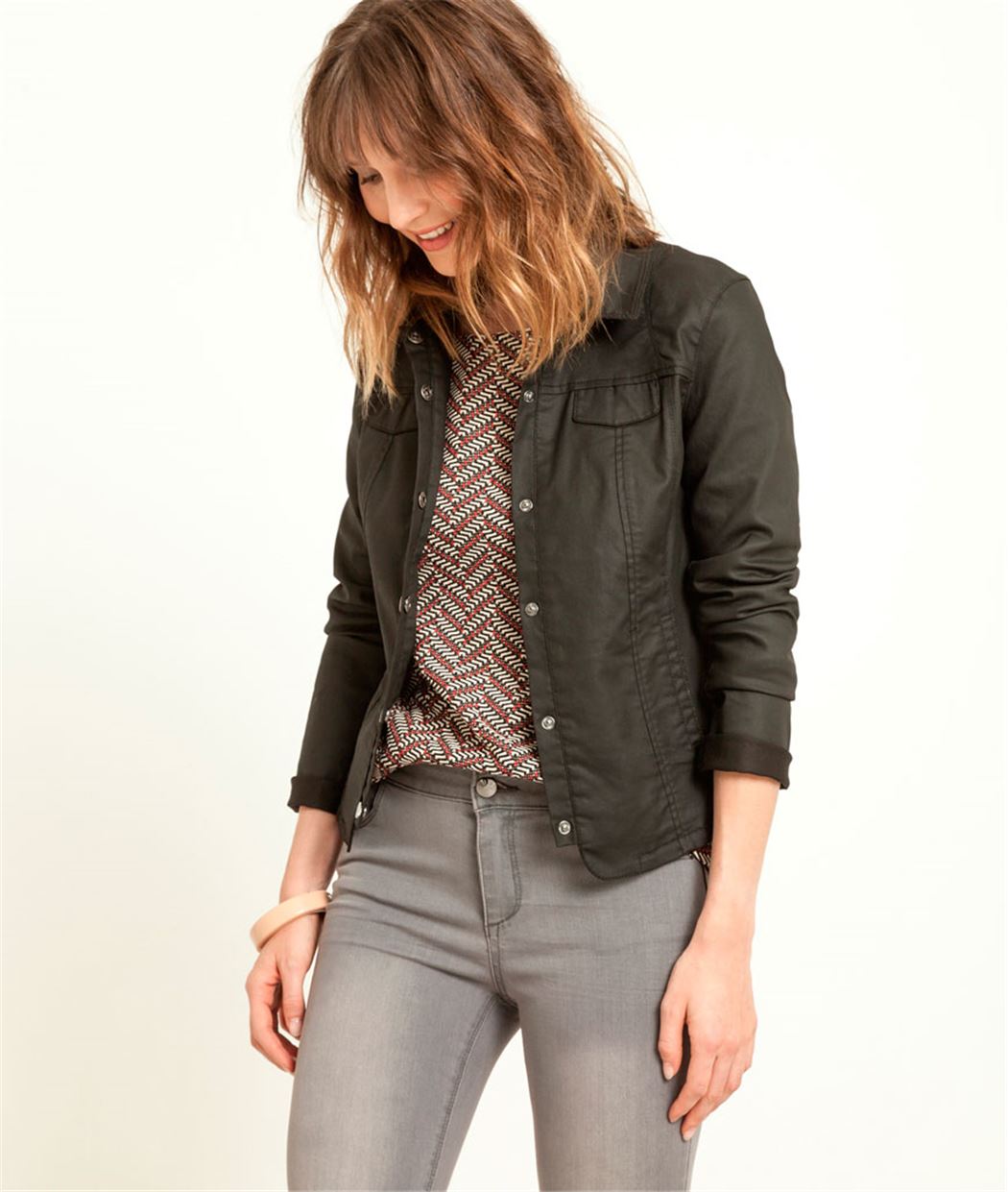 Veste femme en jean enduit NOIR - Grain de Malice