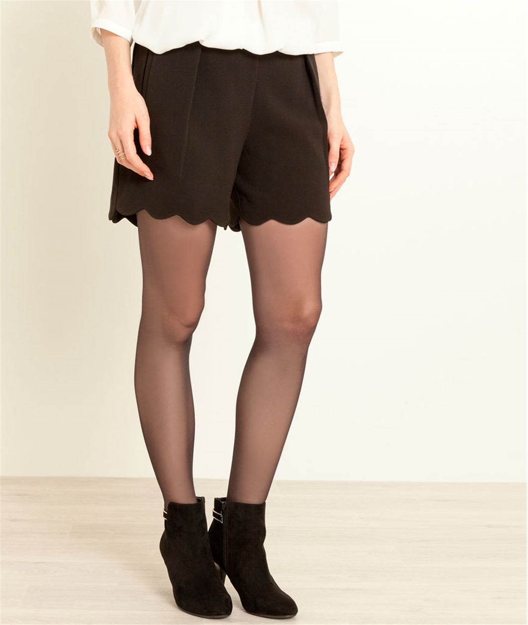 Short femme base festonnée NOIR