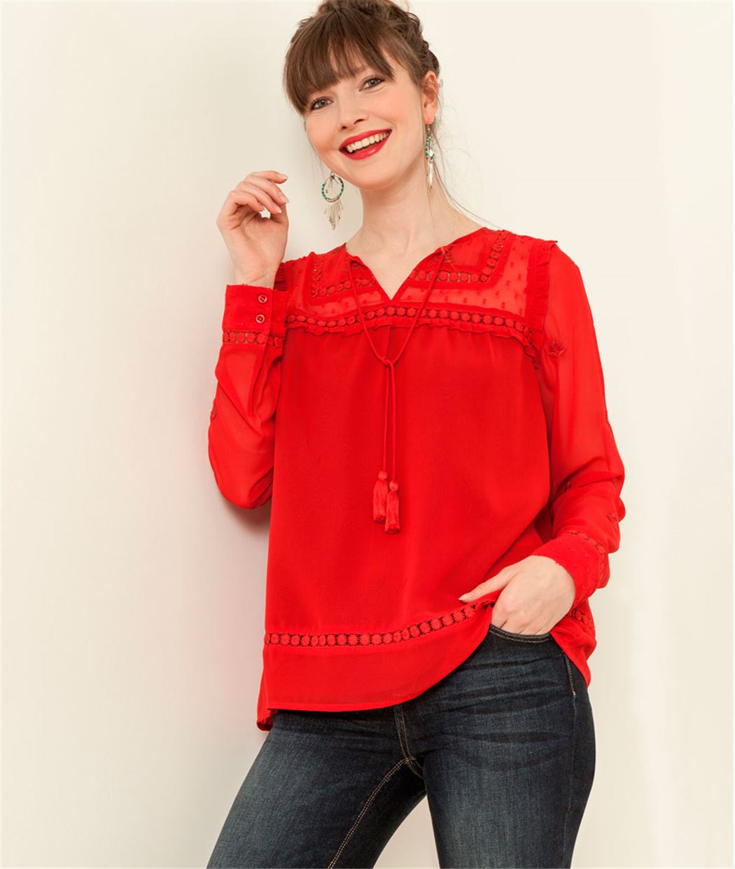 Blouse femme détails broderies ROUGE