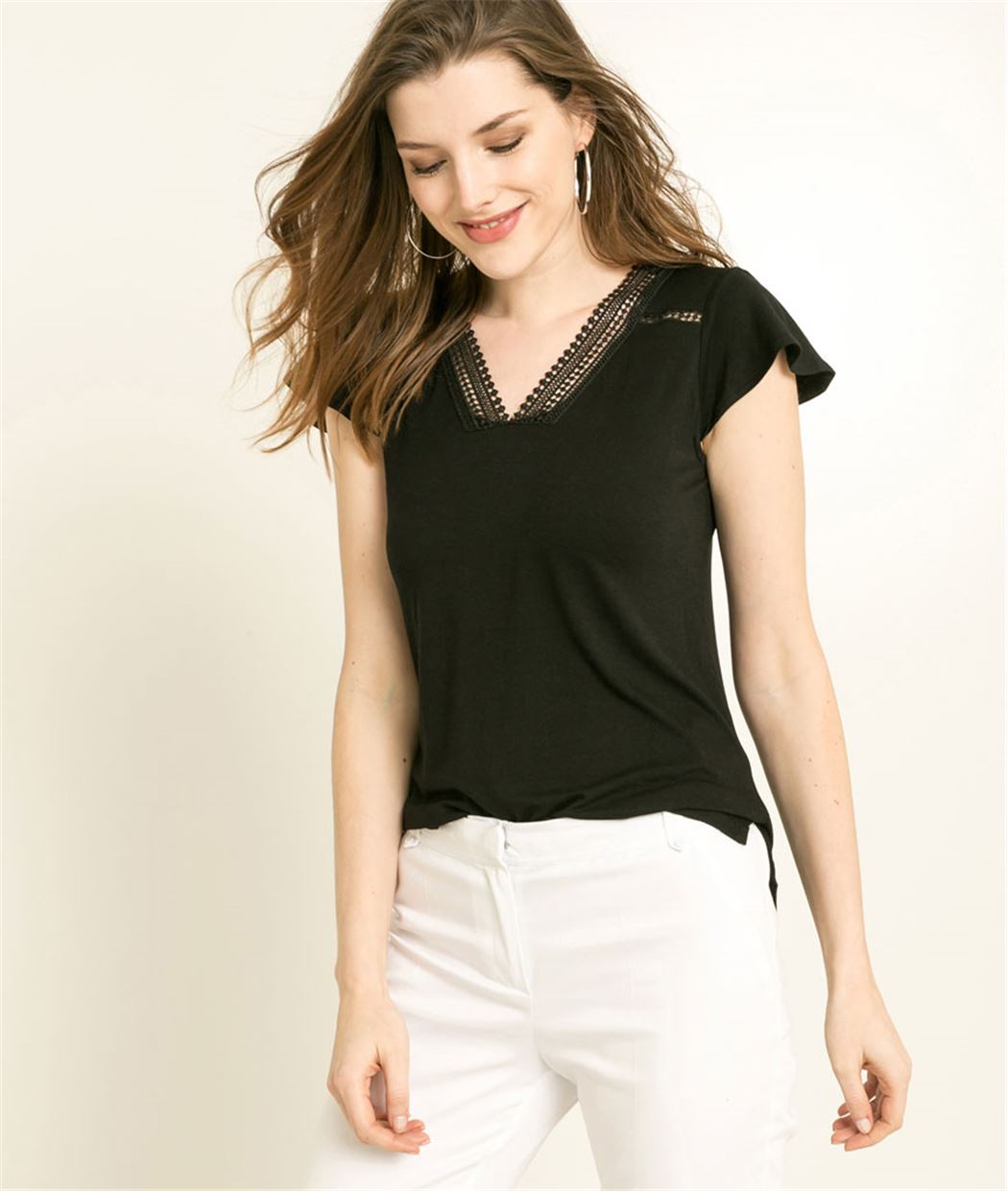 T-shirt femme avec encolure guipure NOIR