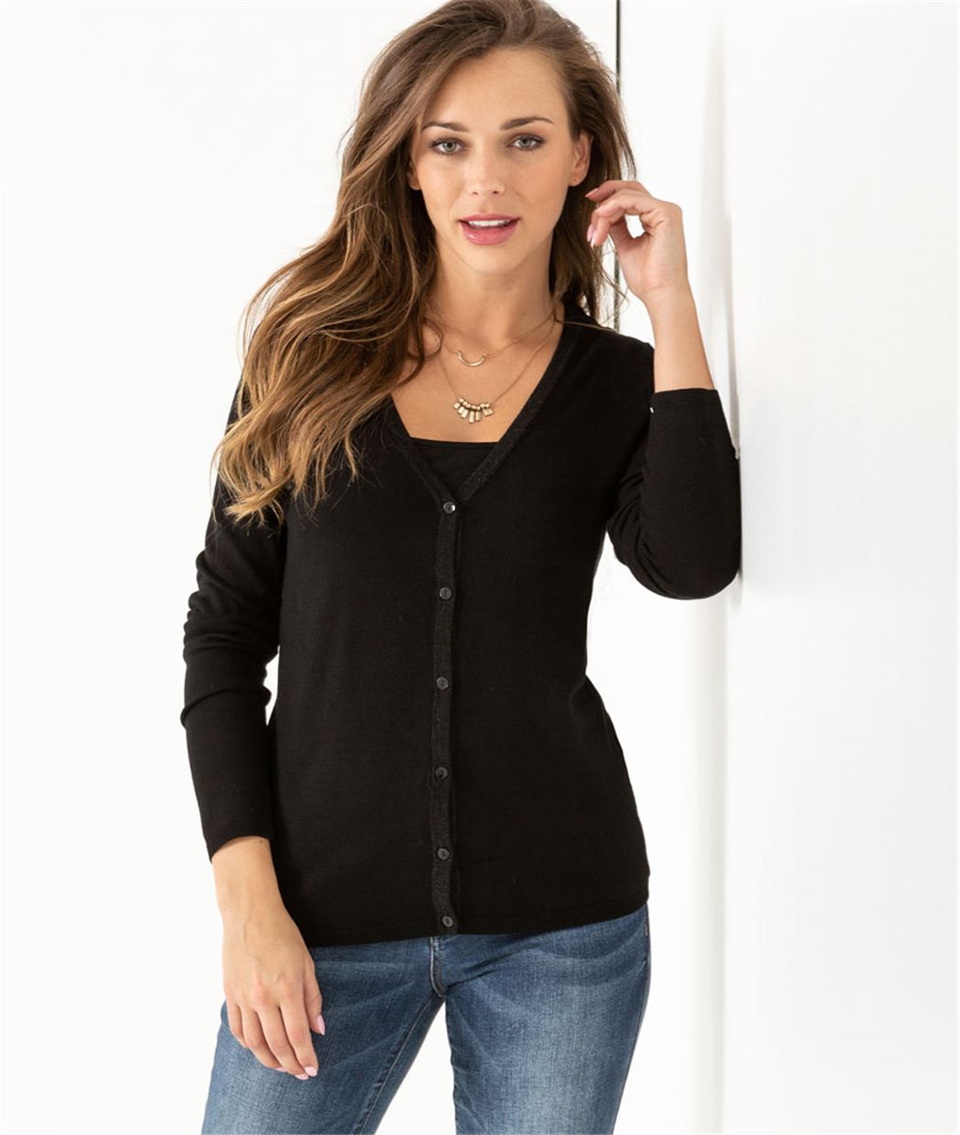 Pull femme boutonné de couleur NOIR