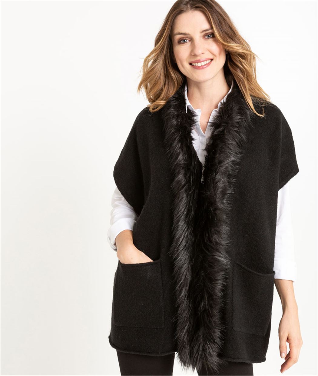 Poncho femme noir avec fourrure NOIR