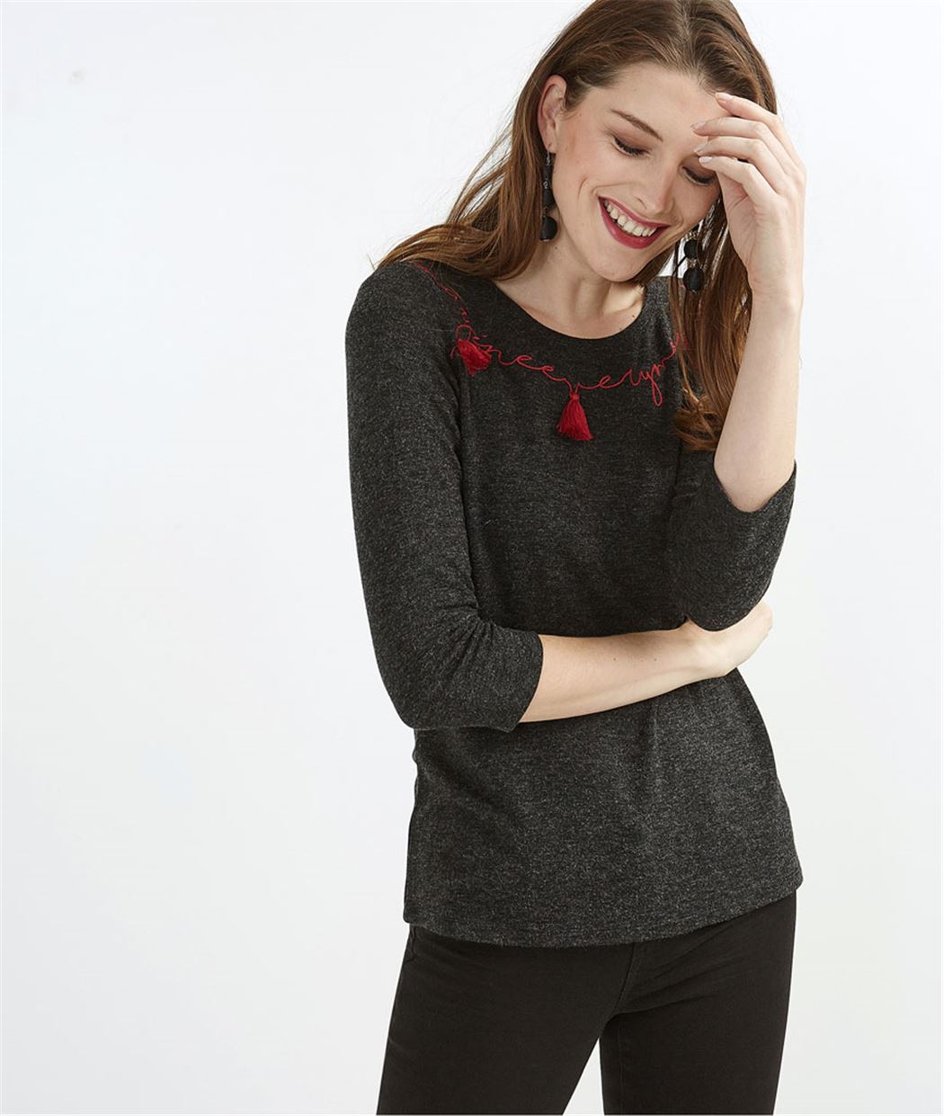 T-shirt femme avec message brodé GRIS