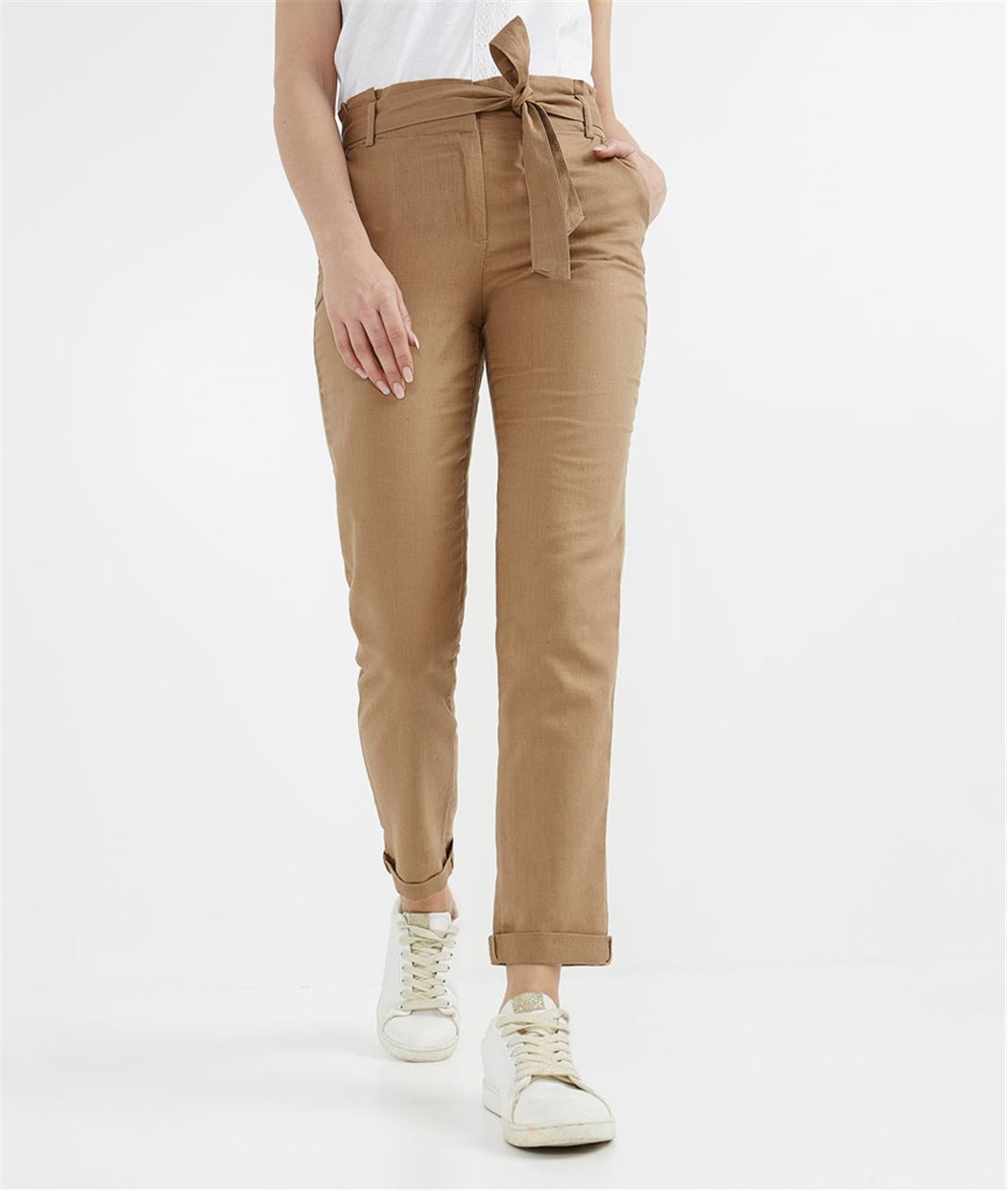 Chino femme en lin de couleur TABAC