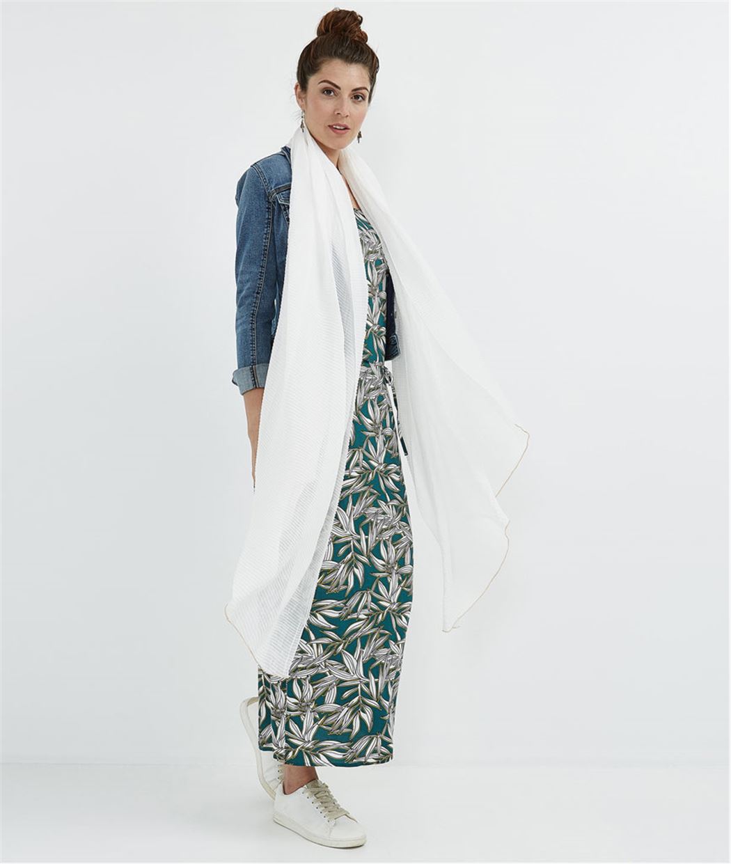 Foulard femme uni long et plissé BLANC