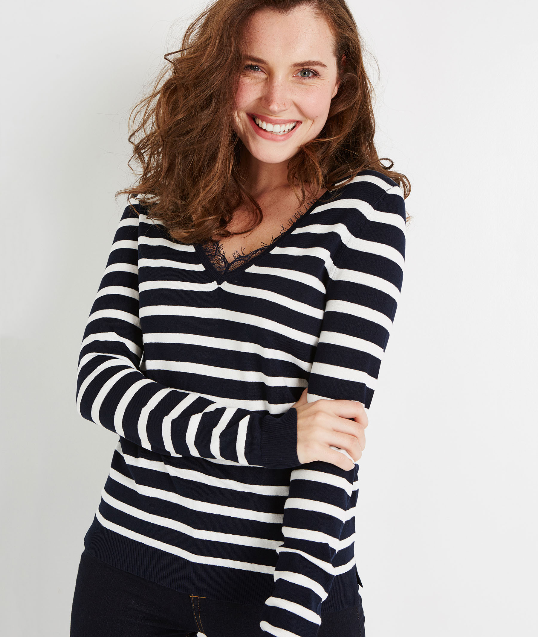 Pull uni décolleté V avec dentelle BLEU
