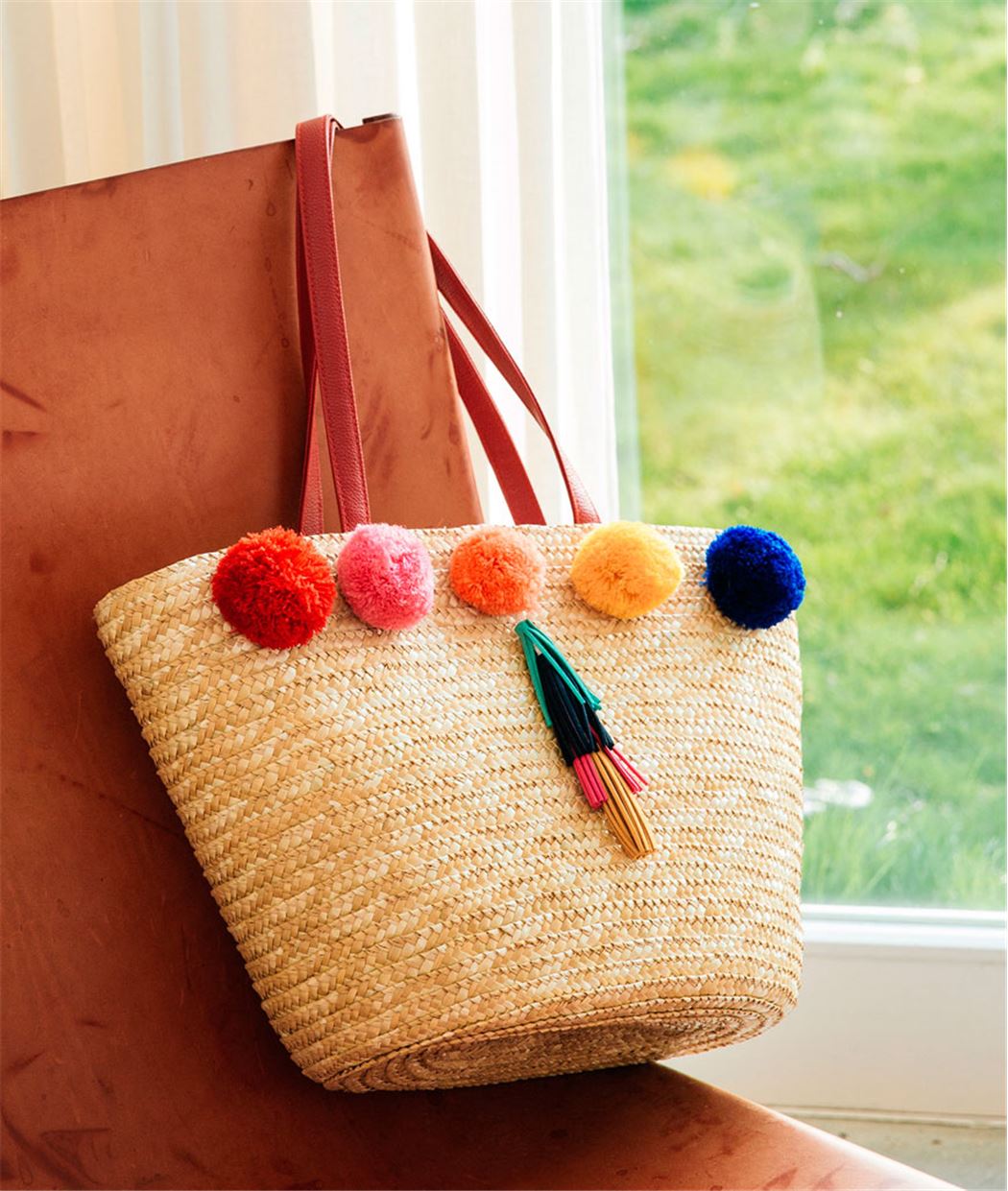 Sac panier avec pompons colorés NATUREL