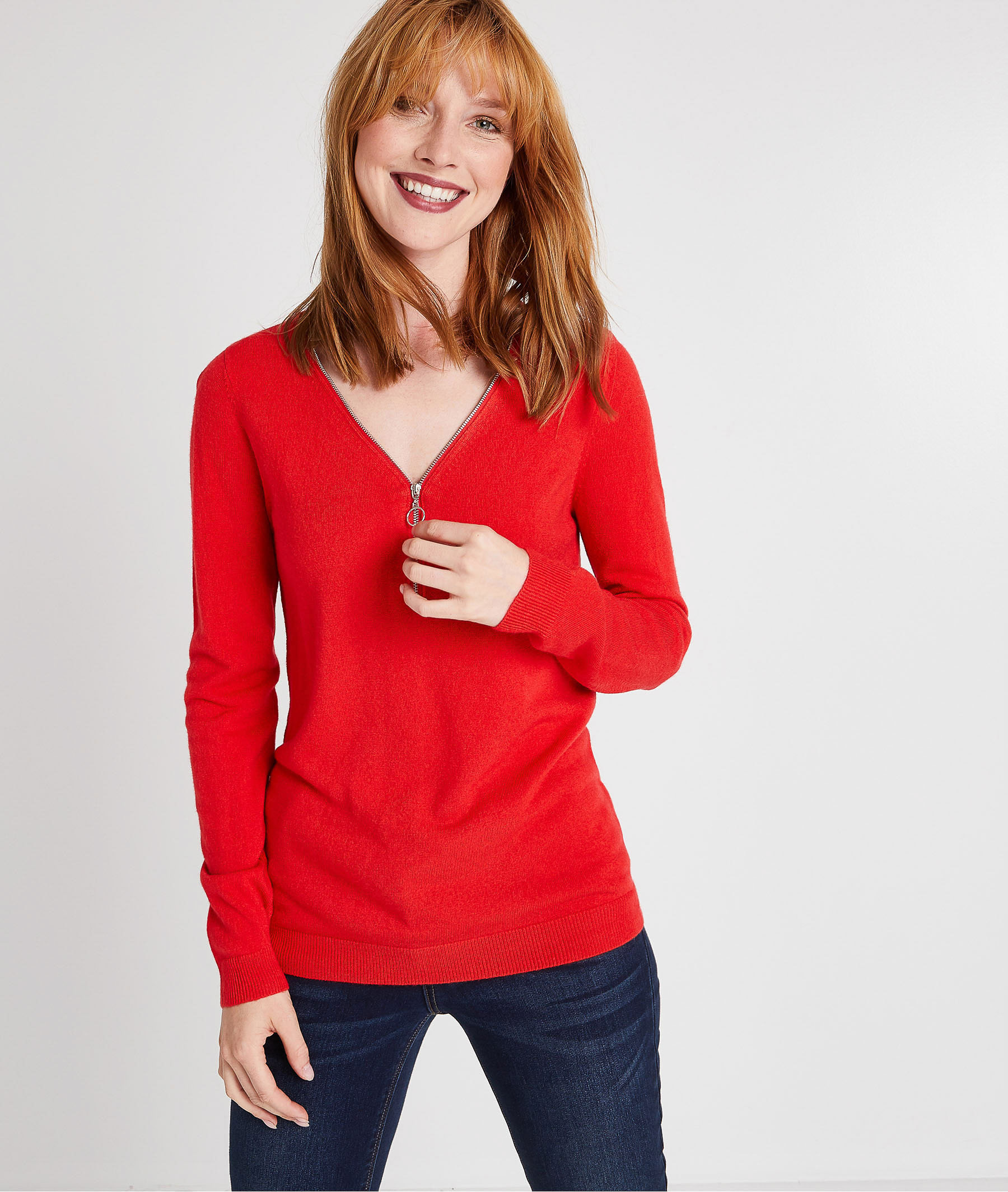 Pull doux décolleté zippé ROUGE