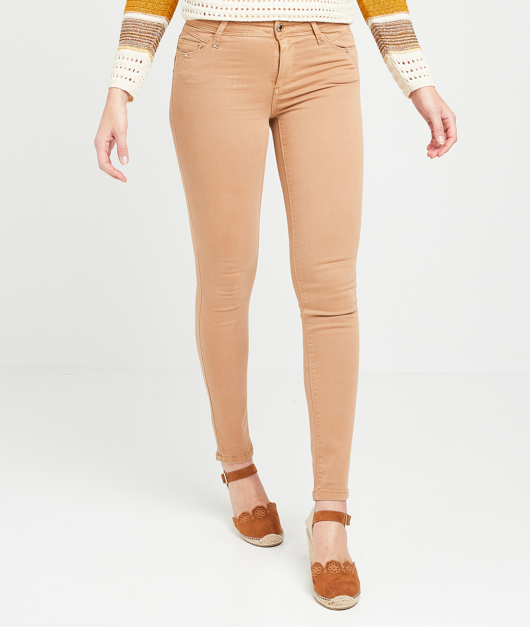 Pantalon slim push-up de couleur femme CAMEL