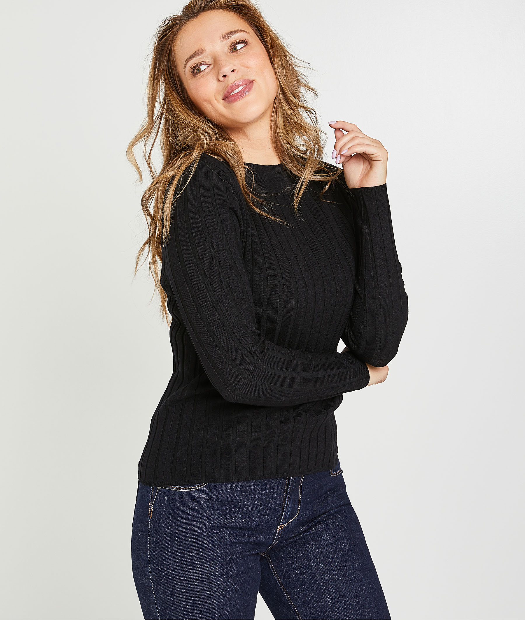 Pull à cote et col montant femme NOIR
