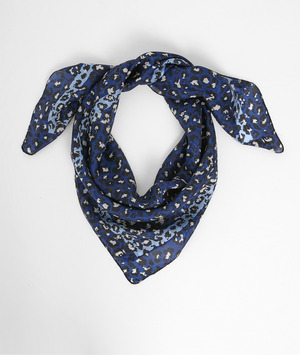 Carré de soie imprimé léopard bleu femme BLEU