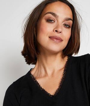 Pull col V femme NOIR