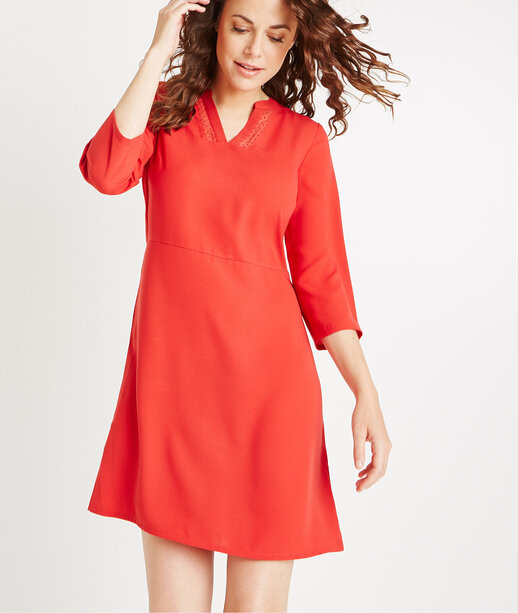 Robe évasée avec col plumetis ROUGE